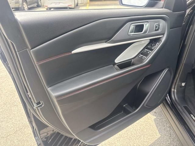 Certified 2025 Ford Explorer ST AWD/4WD image 18