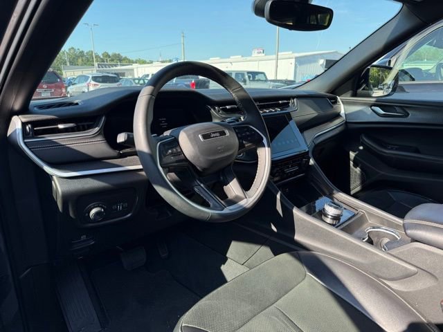 Used 2023 Jeep Grand Cherokee L Laredo AWD/4WD image 7