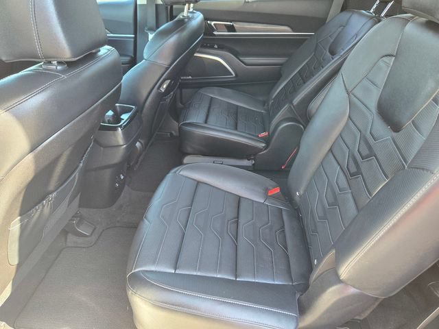 Used 2022 Kia Telluride SX w/ SX Prestige Package AWD/4WD image 11