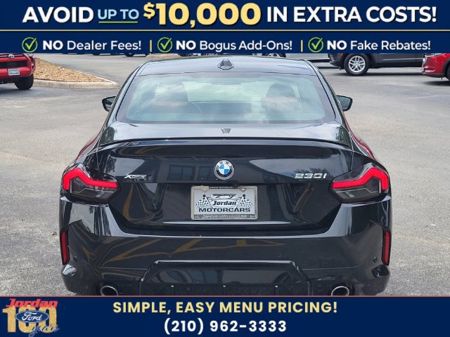 Used 2026 BMW 230i xDrive Coupe w/ Premium Package AWD/4WD image 4