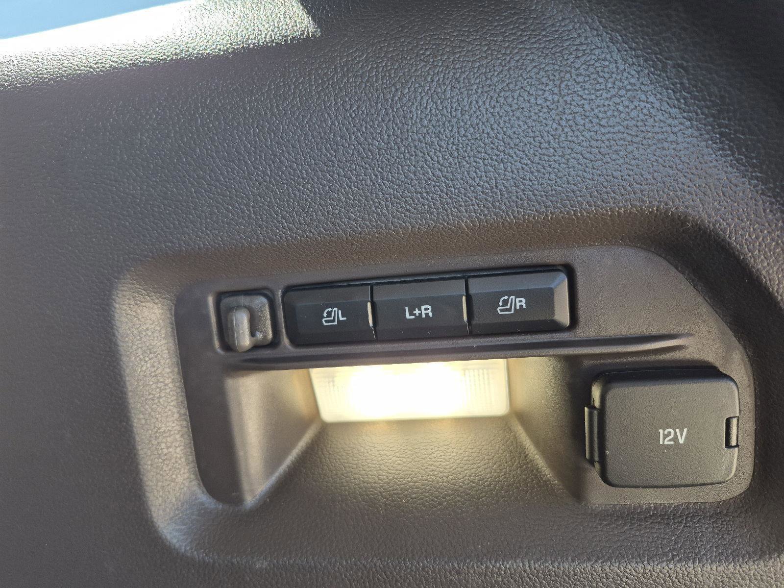 Certified 2021 Ford Explorer Platinum w/ Equipment Group 601A image 12