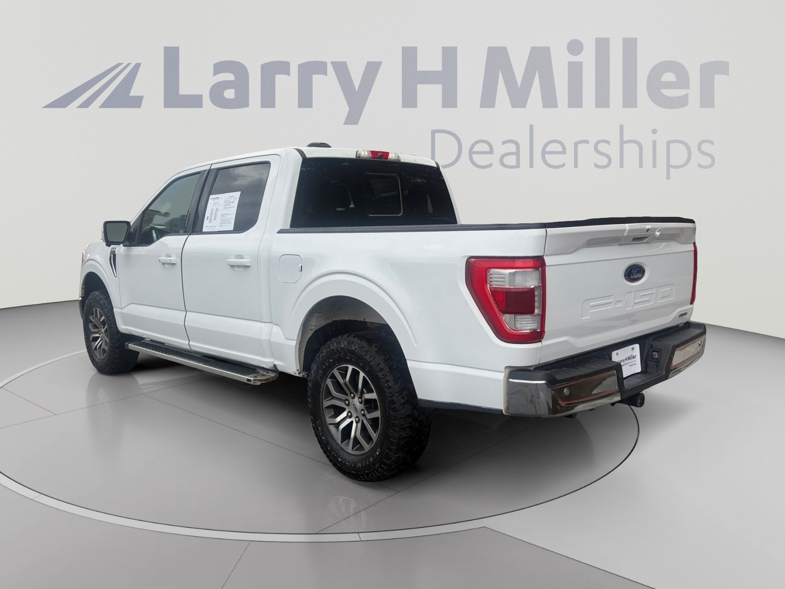 Certified 2022 Ford F150 Lariat w/ Max Trailer Tow Package AWD/4WD image 3