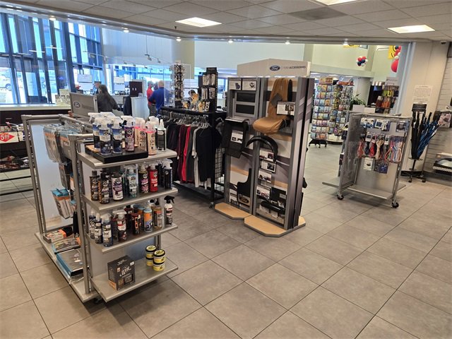 Used 2022 GMC Terrain AT4 w/ Infotainment Package II image 17