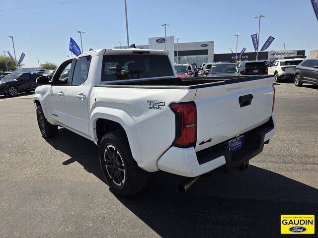 Used 2026 Toyota Tacoma TRD Sport AWD/4WD image 5