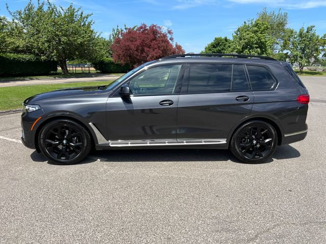 Used 2022 BMW X7 xDrive40i w/ Cold Weather Package AWD/4WD image 6
