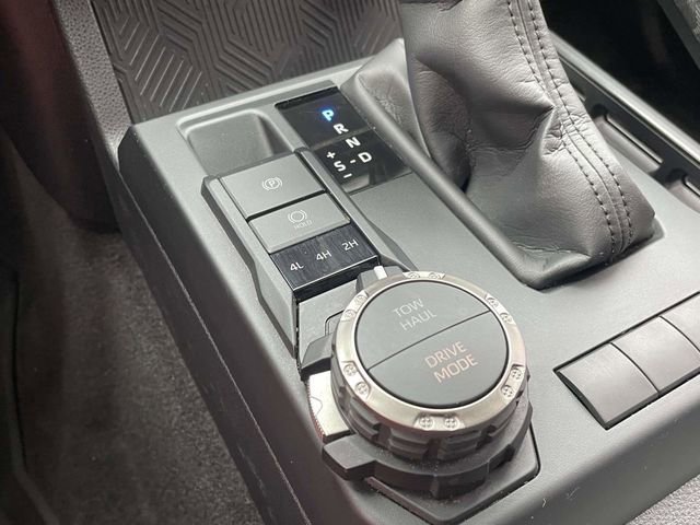 Used 2025 Toyota 4Runner SR5 image 14