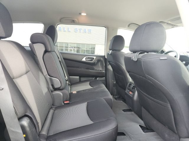 Used 2017 Nissan Pathfinder S FWD image 16