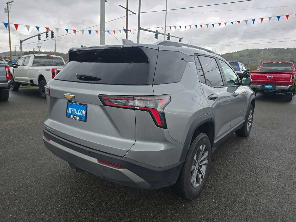 Used 2025 Chevrolet Equinox LT w/ Convenience Package II image 5