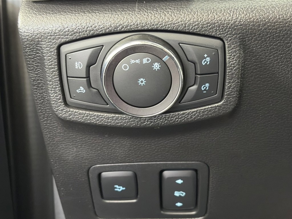 Certified 2020 Ford F350 Lariat w/ Lariat Ultimate Package image 25