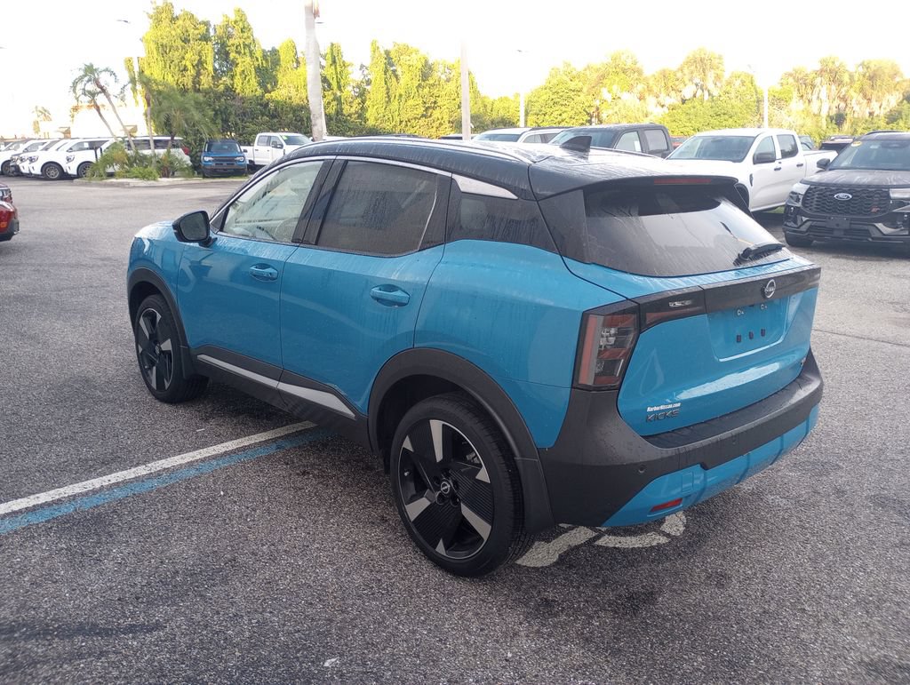 Used 2025 Nissan Kicks SR FWD image 5