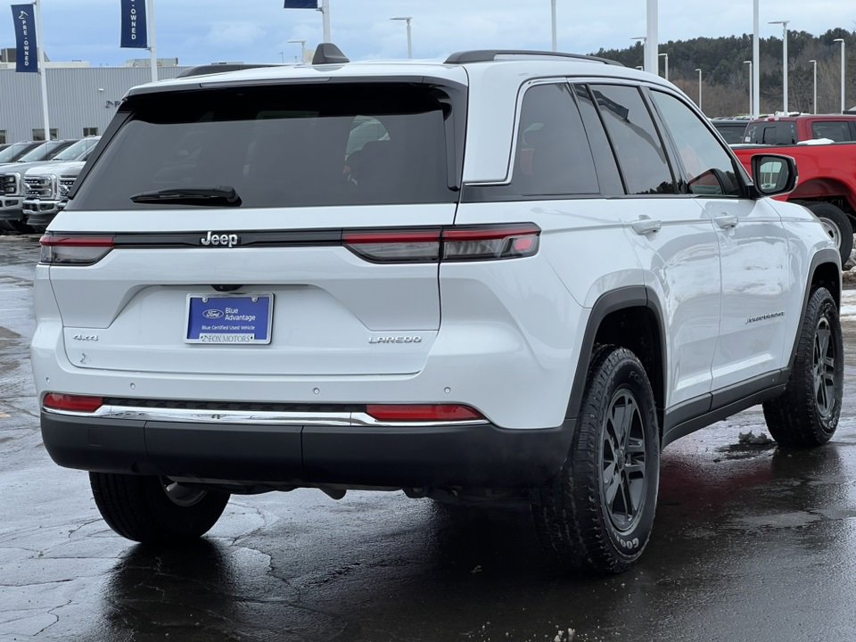 Used 2022 Jeep Grand Cherokee Laredo w/ Luxury Tech Group I image 8