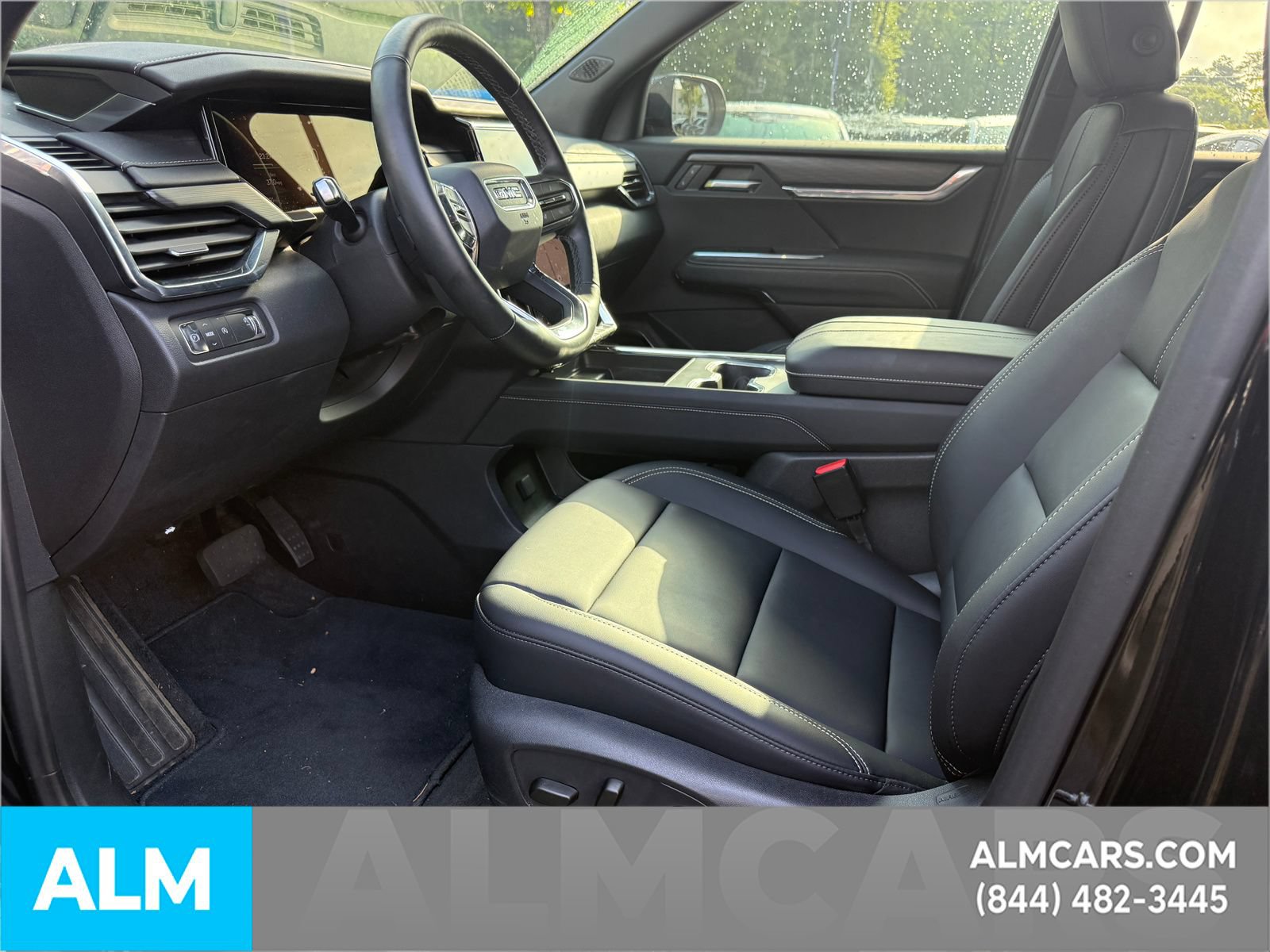 Used 2025 GMC Acadia Elevation w/ Elevation Premium Package FWD image 14
