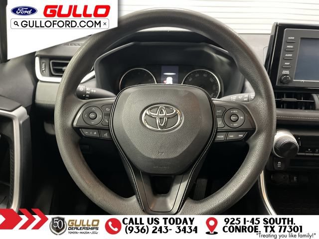 Used 2019 Toyota RAV4 LE FWD image 12