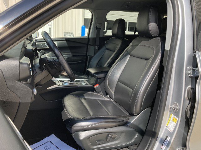 Certified 2020 Ford Explorer XLT w/ Equipment Group 202A AWD/4WD image 7