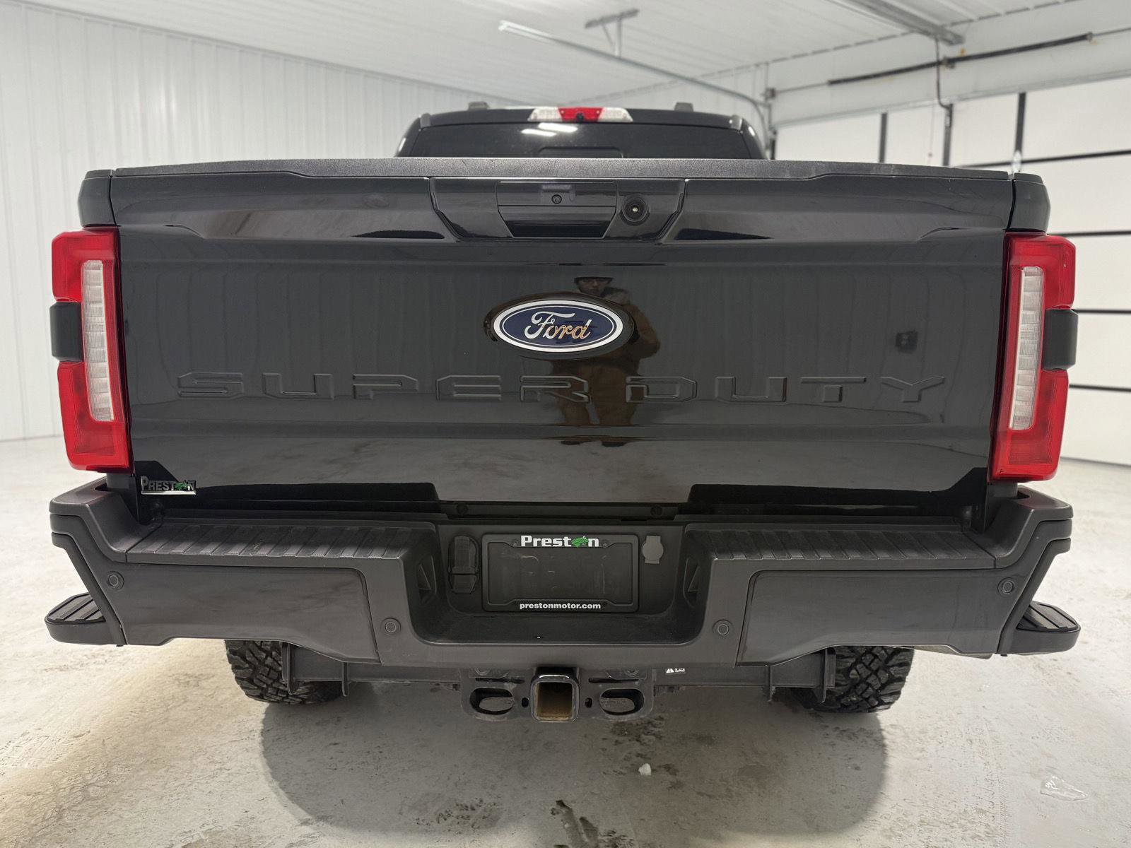 Certified 2023 Ford F350 Lariat w/ Lariat Ultimate Package image 4