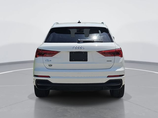 Used 2021 Audi Q3 2.0T Premium AWD/4WD image 4