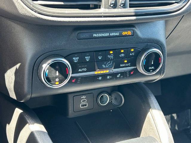 Certified 2025 Ford Escape ST-Line Select AWD/4WD image 34