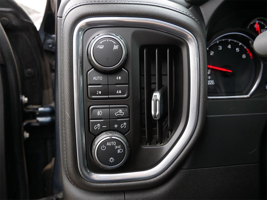 Used 2019 Chevrolet Silverado 1500 LT Trail Boss image 16