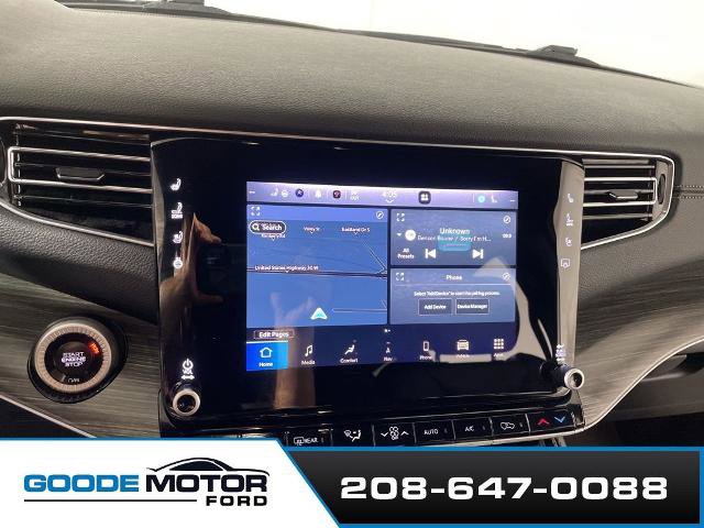 Used 2024 Jeep Wagoneer Series III AWD/4WD image 15