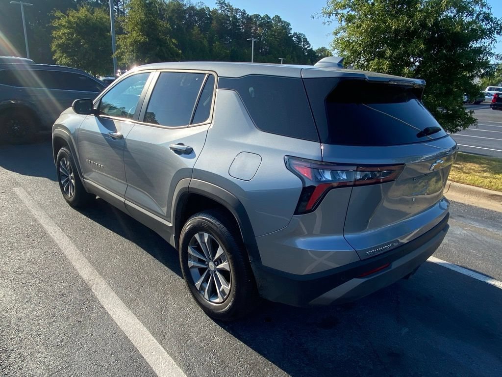 Used 2025 Chevrolet Equinox LT FWD image 5