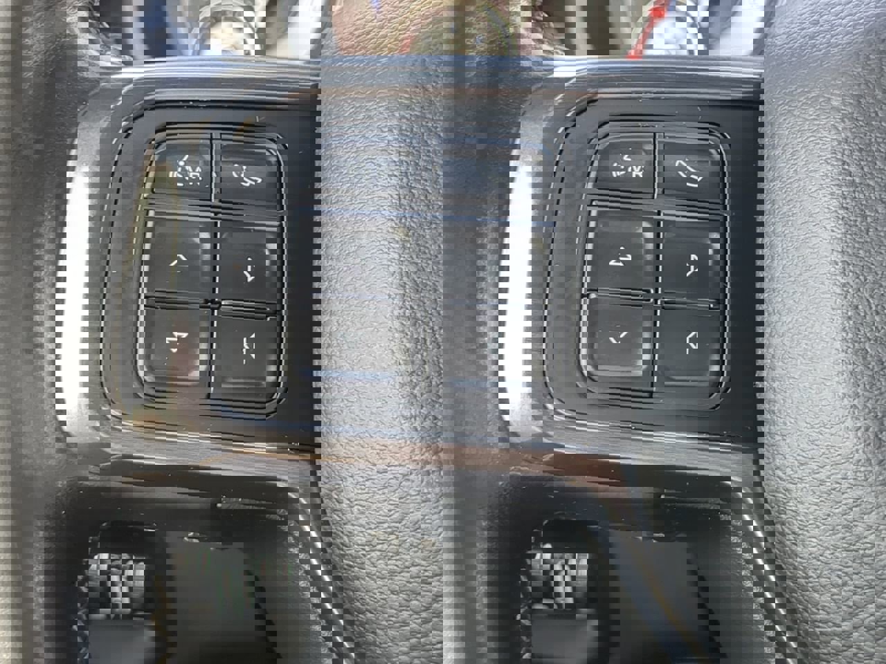 Used 2020 RAM 3500 Limited image 23