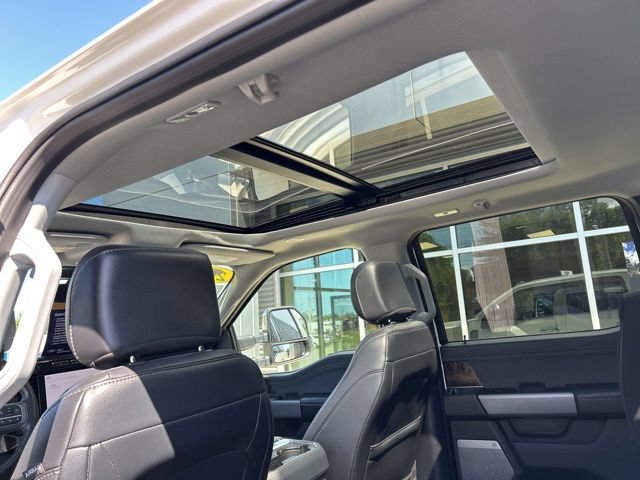 Certified 2024 Ford F350 Lariat w/ Lariat Ultimate Package AWD/4WD image 32