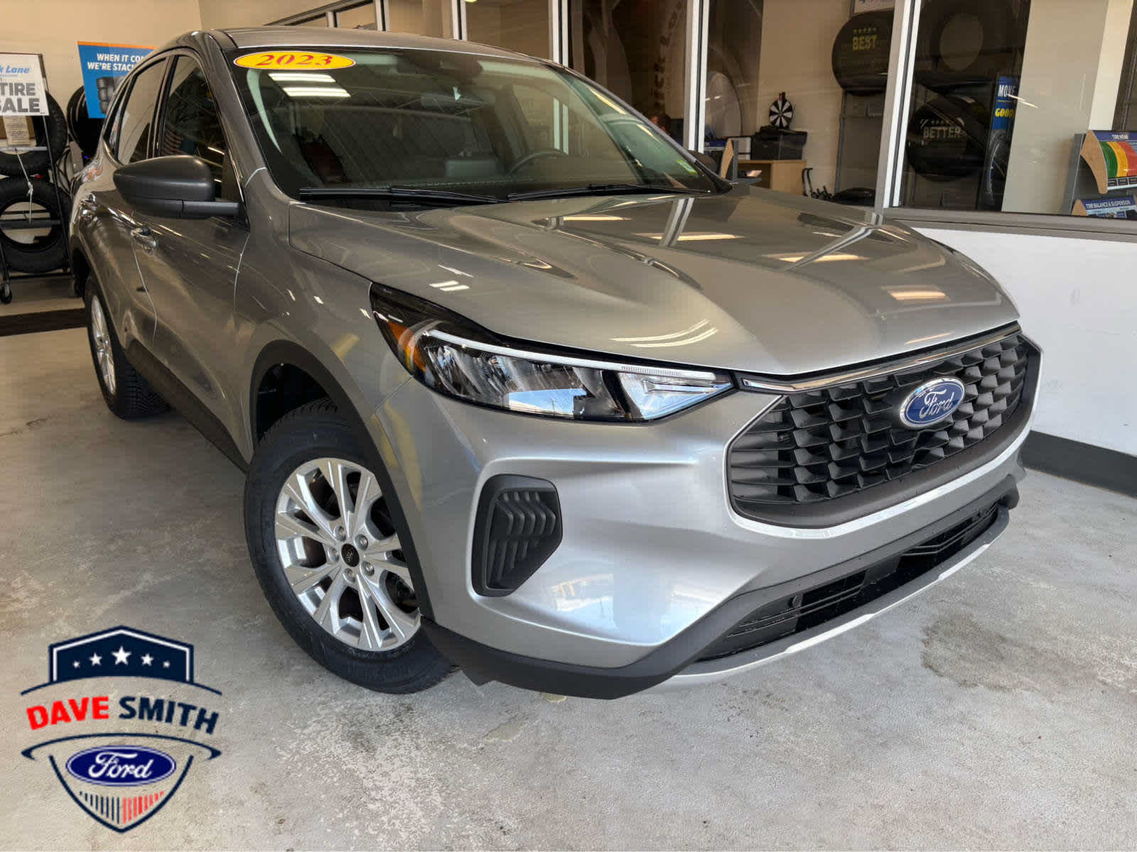 Certified 2023 Ford Escape Active AWD/4WD image 2