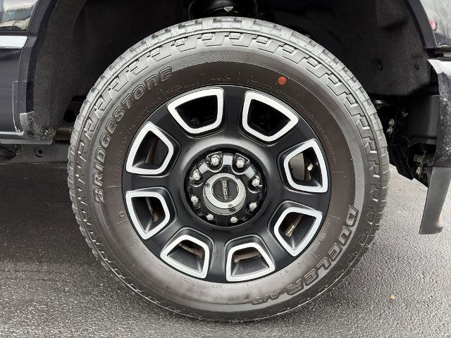 Certified 2025 Ford F350 Platinum AWD/4WD image 11
