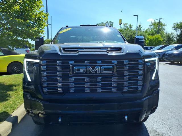 Used 2025 GMC Sierra 2500 Denali Ultimate AWD/4WD image 2