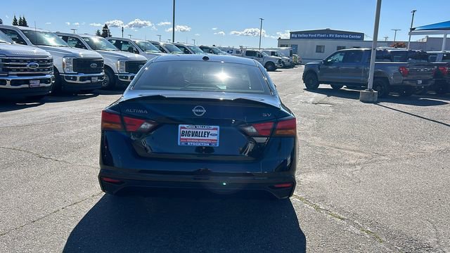 Used 2024 Nissan Altima 2.5 SV FWD image 4