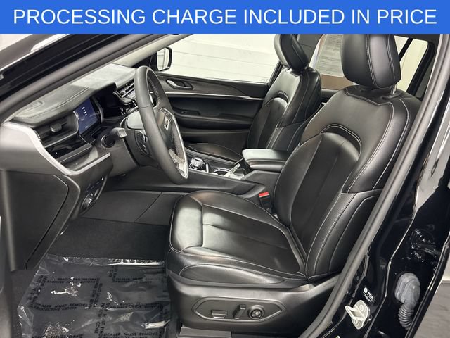 Used 2024 Jeep Grand Cherokee Limited 4xe AWD/4WD image 3