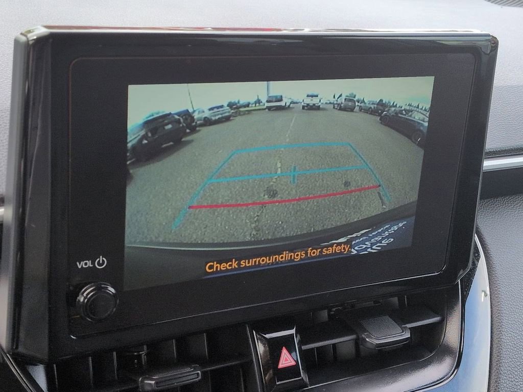 Used 2025 Toyota Corolla Cross AWD Hybrid w/ Moonroof Package image 19