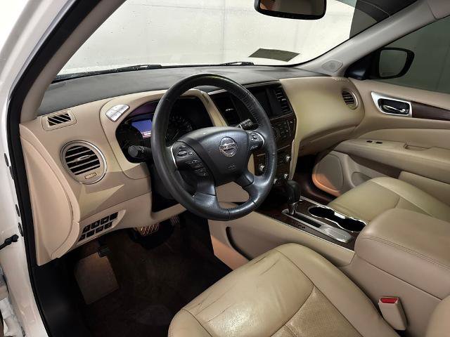 Used 2018 Nissan Pathfinder Platinum FWD image 6