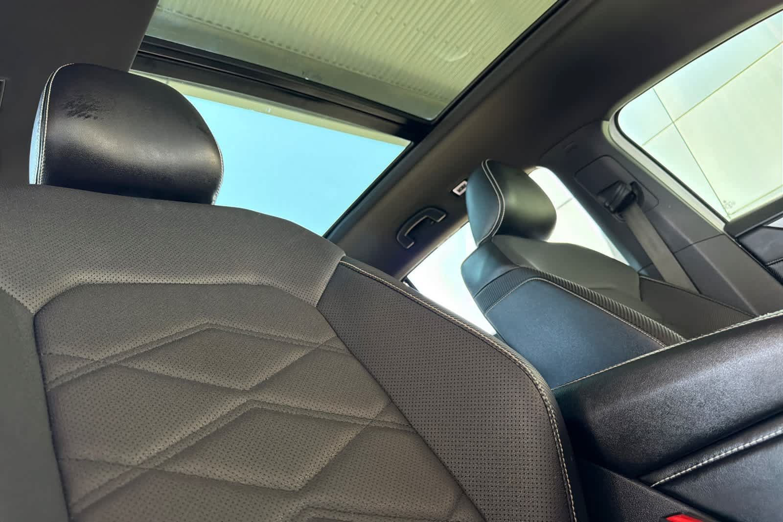 Used 2024 Volkswagen Atlas Cross Sport SE w/ Panoramic Sunroof Package AWD/4WD image 18