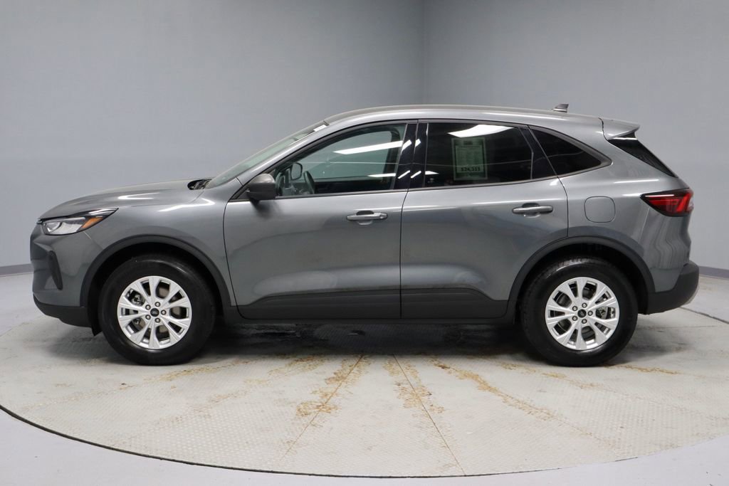 Certified 2025 Ford Escape Active AWD/4WD image 8