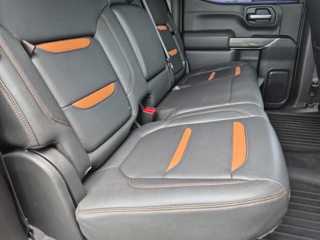 Used 2021 GMC Sierra 1500 AT4 w/ Technology Package AWD/4WD image 34