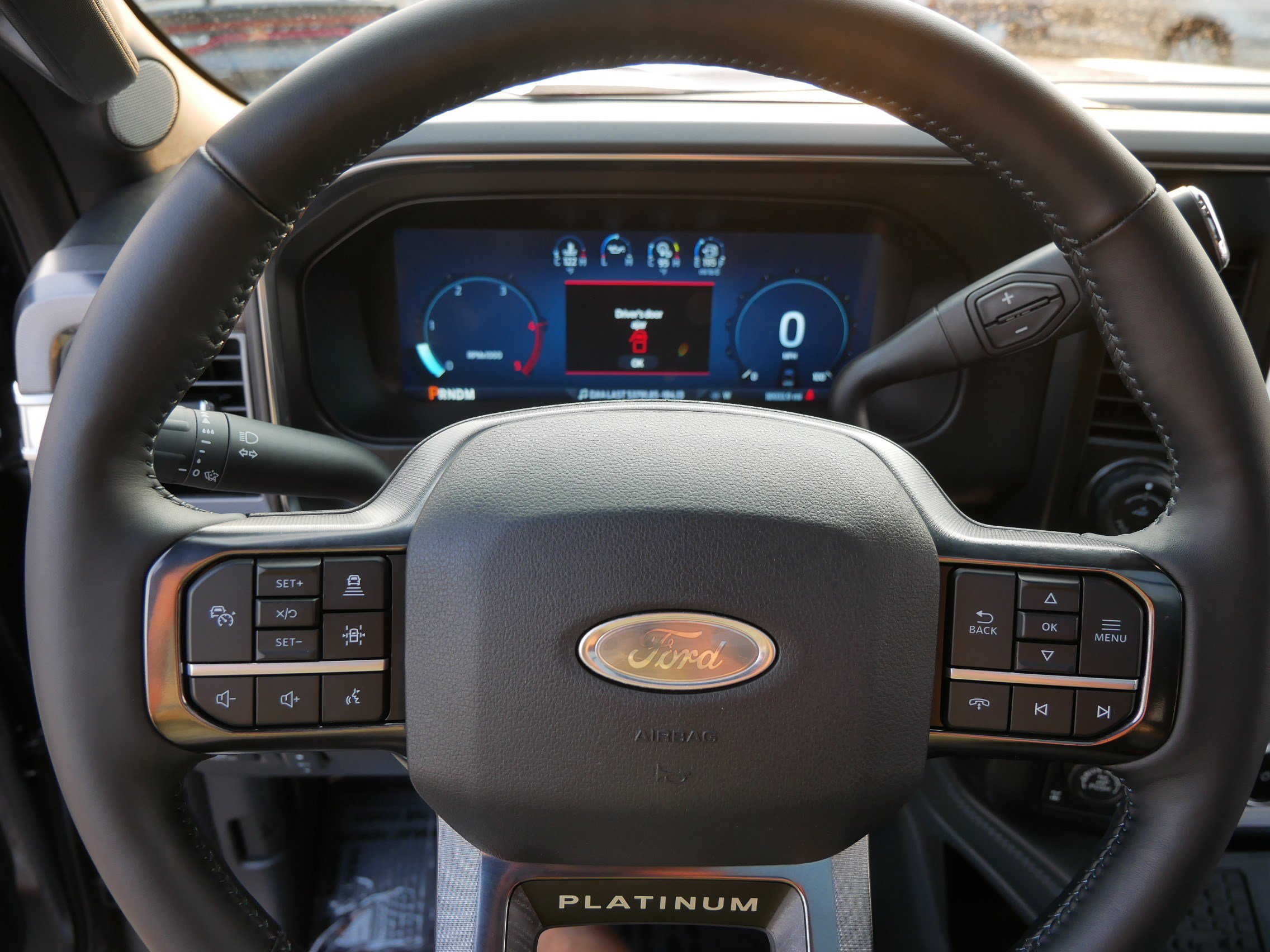 Certified 2025 Ford F350 Platinum w/ Tremor Off-Road Package AWD/4WD image 25