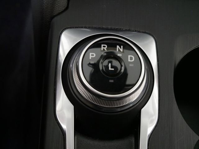 Certified 2025 Ford Escape Platinum image 23