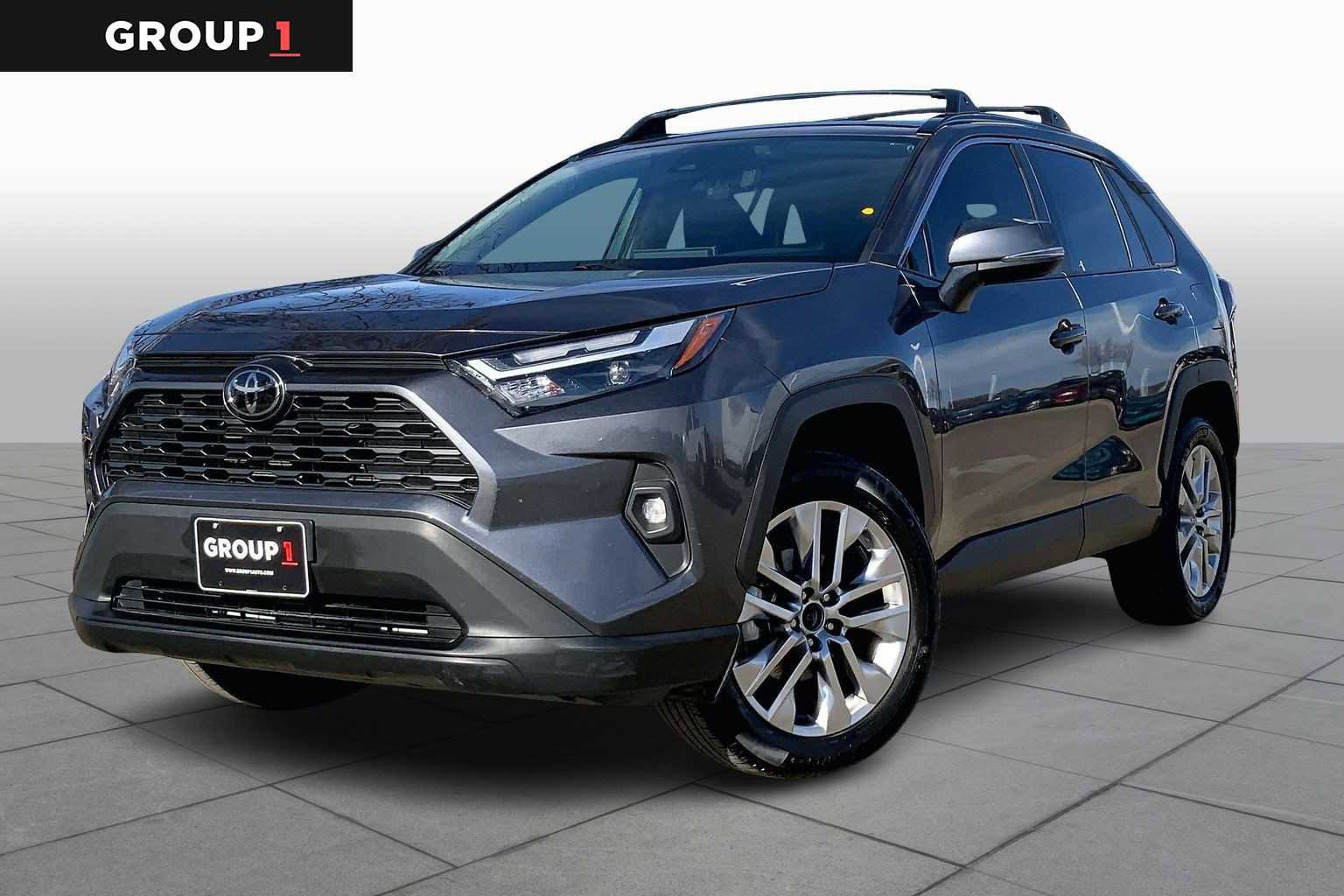 Used 2024 Toyota RAV4 XLE Premium image 5