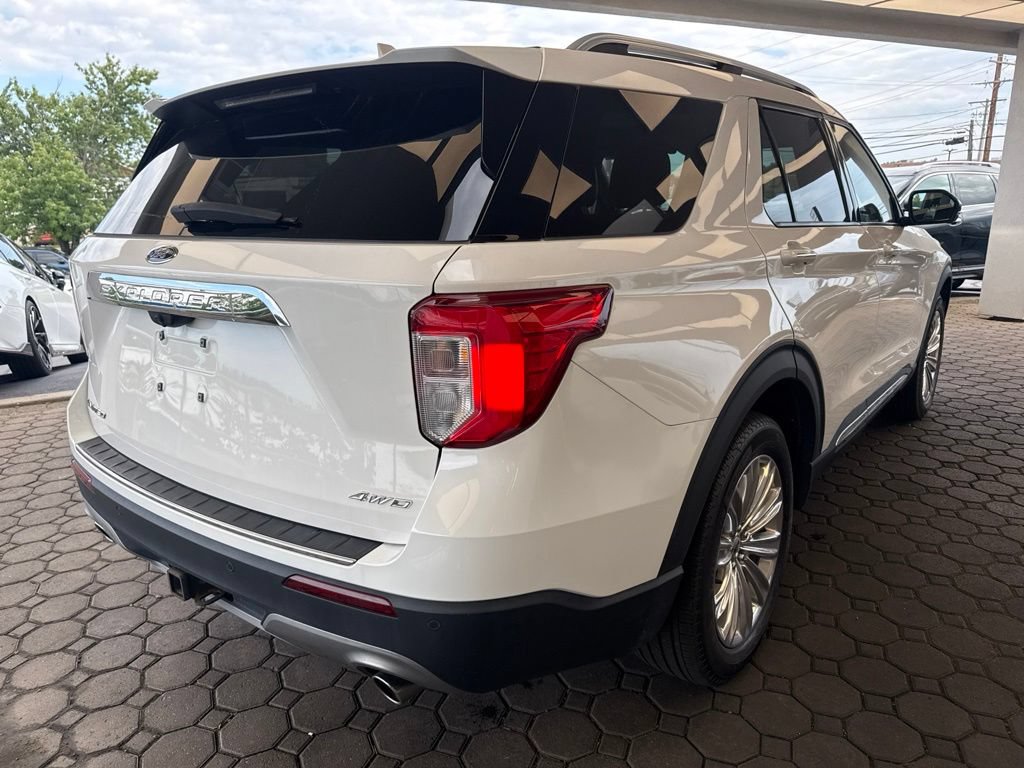 Certified 2022 Ford Explorer Limited w/ Limited Technology Package AWD/4WD image 6
