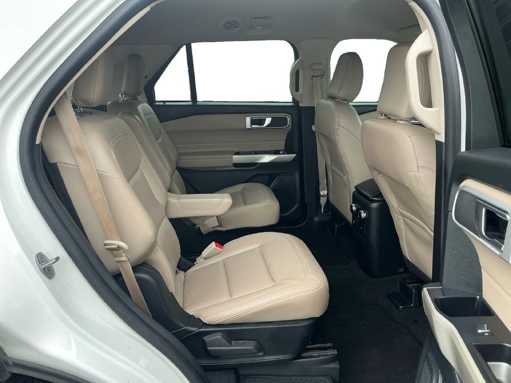 Certified 2022 Ford Explorer XLT w/ Equipment Group 202A RWD image 23