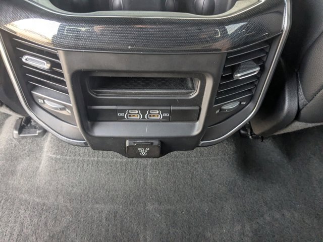 Used 2022 RAM 1500 Laramie AWD/4WD image 33