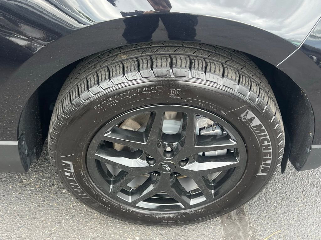 Certified 2024 Ford Edge SEL w/ Convenience Package AWD/4WD image 9