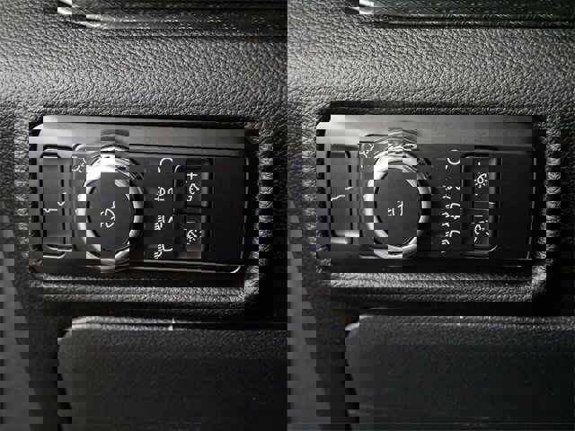 Certified 2023 Ford Explorer ST w/ Technology Package image 20