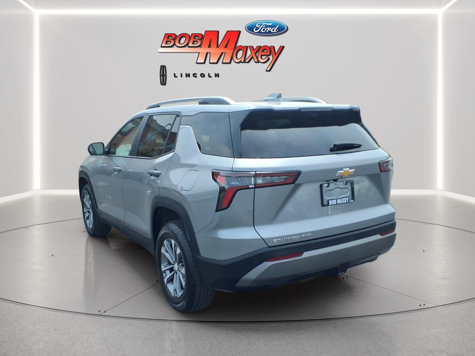 Used 2025 Chevrolet Equinox LT w/ Convenience Package II AWD/4WD image 6