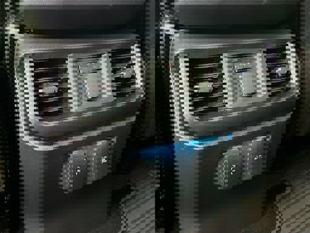 Certified 2021 Ford F150 Raptor w/ Equipment Group 801A High image 16