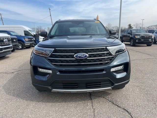 Certified 2024 Ford Explorer XLT w/ Equipment Group 202A image 2