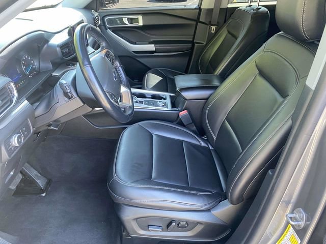Certified 2022 Ford Explorer XLT w/ Equipment Group 202A AWD/4WD image 17