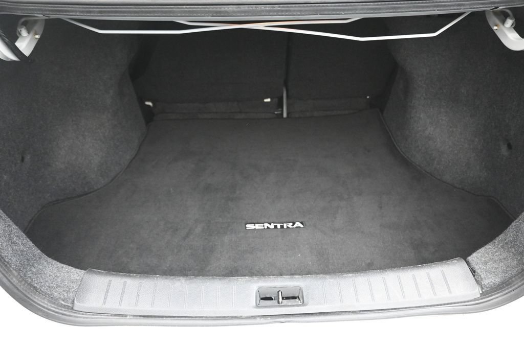 Used 2019 Nissan Sentra SV FWD image 24