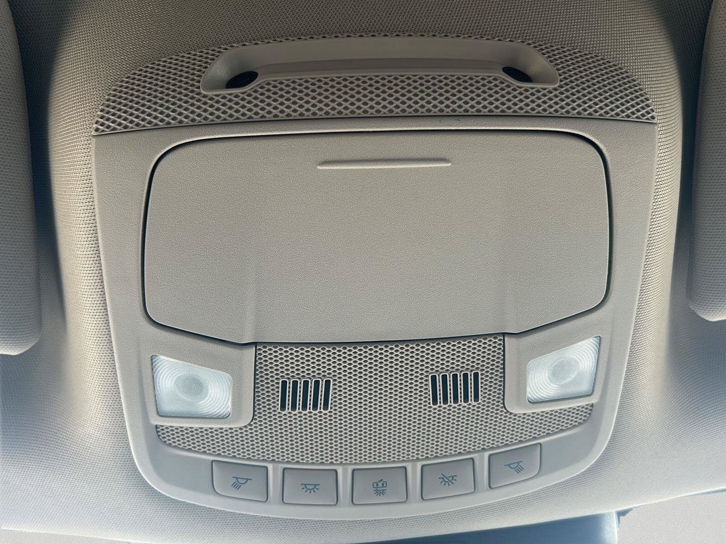 Certified 2024 Ford Expedition XLT RWD image 19